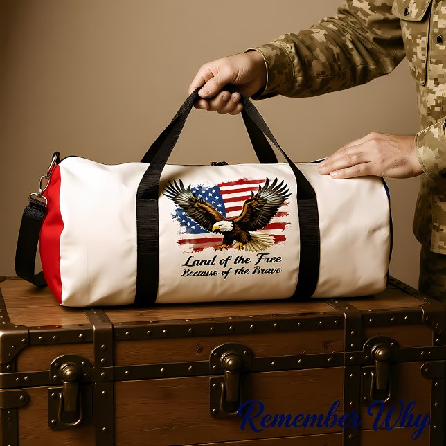 Land Frei Weil Tapferer Adler Duffle Bag (Von Creator hochgeladen)