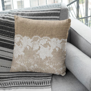 Landhausstil beige Jute und weiße Spitze Kissen