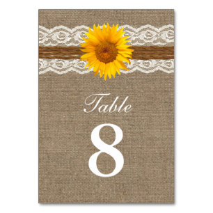 Landhochzeit mit Sonnenblumen, Schnur, Spitze und Tischnummer