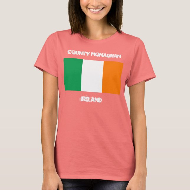 Landkreis Monaghan, Irland mit irischer Flagge T-Shirt (Vorderseite)