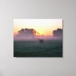 Ländliche Kuh in der Sunrise Mist 3-Panel-Leinwand Leinwanddruck
