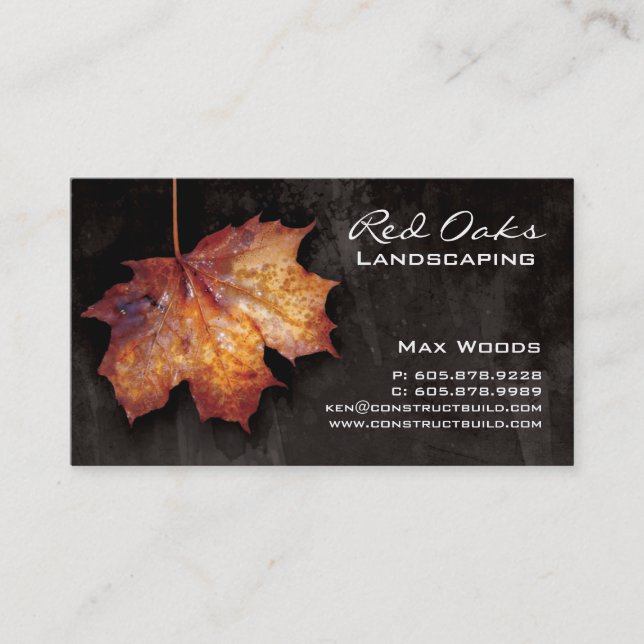Landscaping Business Card Black Maple Leaf Visitenkarte (Vorderseite)