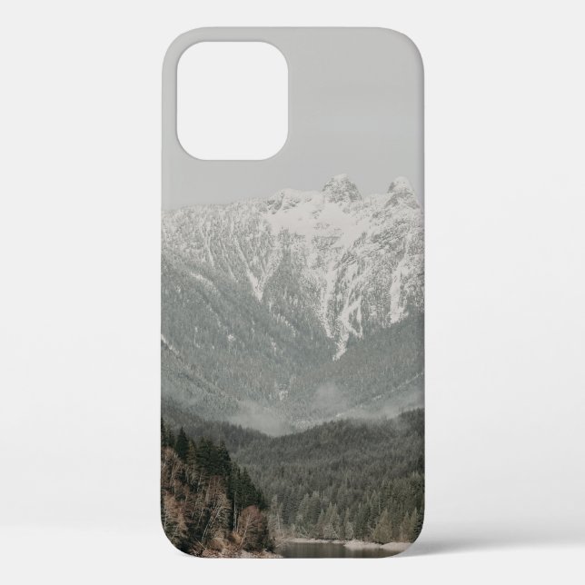 LANDSCHAFT AUS BÄUMEN UND BERG Case-Mate iPhone HÜLLE (Rückseite)