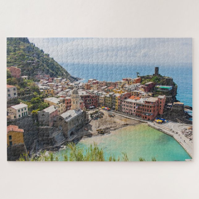 Landschaft der italienischen Stadt Vernazza Cinque (Horizontal)