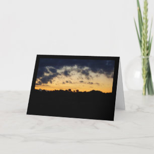 Landschaft im Zwielicht mit Silhouette Karte
