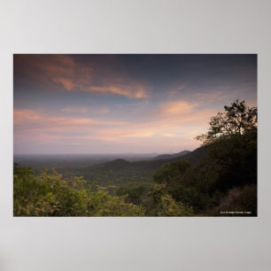 Landschaft unter einem Sonnenuntergang Poster