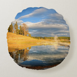 Landschaft von Yellowstone Rundes Kissen