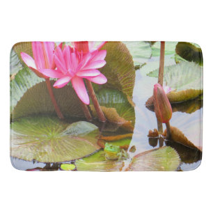 Landschaftliche Frosch- und Lily-Pads Badematte