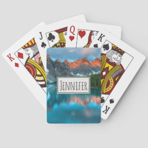 Landschaftliche Landschaftsfotografie über Berg un Spielkarten