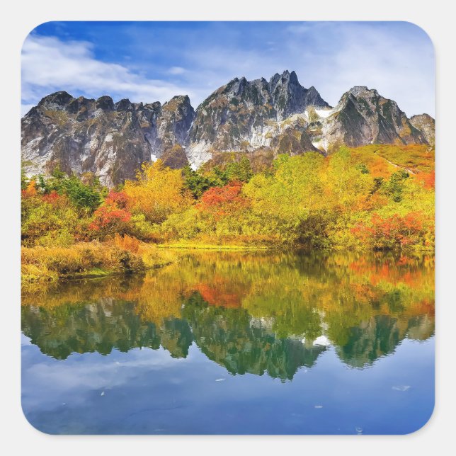 Landschaftliche Landschaftswälder und Berge Quadratischer Aufkleber (Vorderseite)