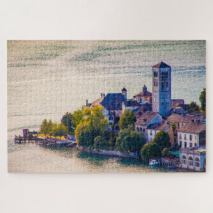 Landschaftliche Sicht auf die Insel San Giulio, It