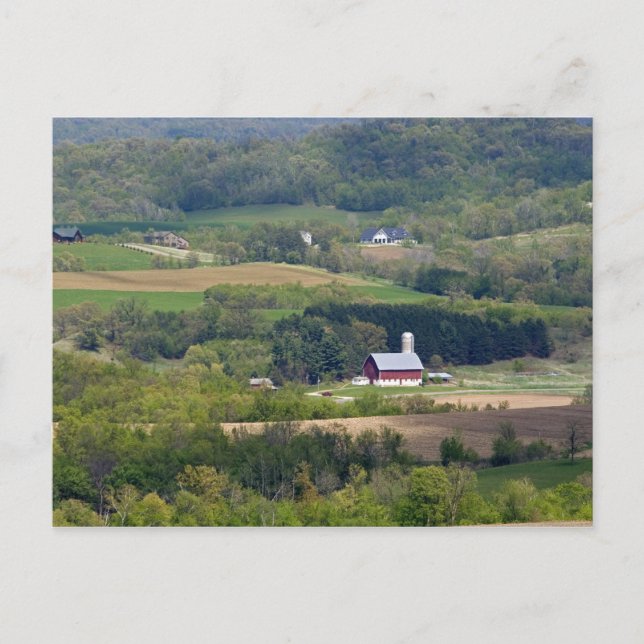 Landschaftliche Sicht auf die landwirtschaftliche  Postkarte (Vorderseite)
