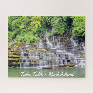 Landschaftliche Twin Falls Rock Island