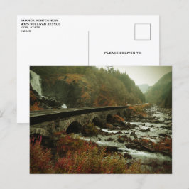 Landschaftliche Wasserfälle und Wälder Postkarte