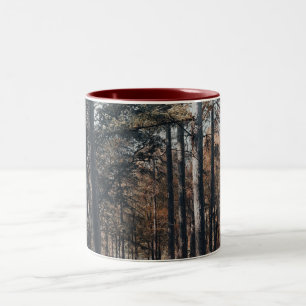 Landschaftlicher Entspannungswald Zweifarbige Tasse