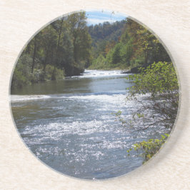 Landschaftlicher Fluss in den Blue Ridge Mountains Getränkeuntersetzer