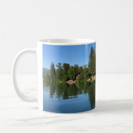 Landschaftlicher Fluss Montana Kaffeetasse