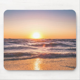 Landschaftlicher Meerblick bei Sonnenuntergang Mousepad