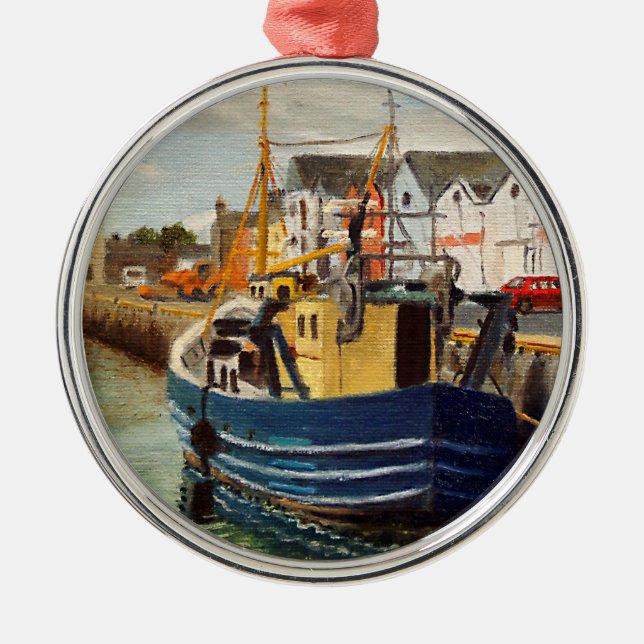 Landschaftliches Fischerboot von Galway City Irlan Ornament Aus Metall (Vorne)