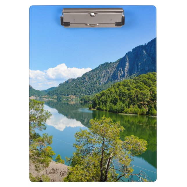 Landschaftliches Foto zur Reflexion über den See Klemmbrett (Vorderseite)