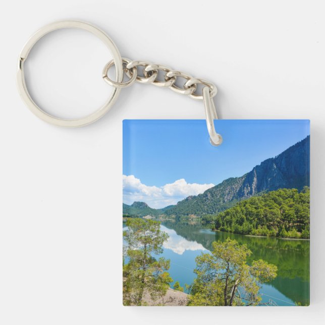 Landschaftliches Foto zur Reflexion über den See Schlüsselanhänger (Vorderseite)