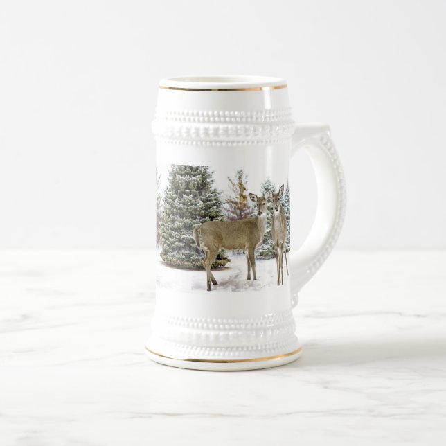 Landschaftliches Winterwald mit Zuhause für den Hi Bierglas (VorderseiteRechts)