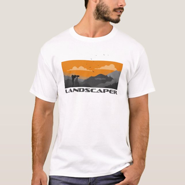 Landschaftsfotograf und Kamera mit Weitsicht T-Shirt (Vorderseite)