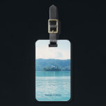 Landschaftsfotografie Lake Mountain Blue Slowenien Gepäckanhänger<br><div class="desc">Ein Foto des wunderschönen blauen Wassers am Bled-See,  Slowenien an einem schönen sonnigen Tag mit der Kirche auf einer Insel im See,  umgeben von wunderschönen grünen Bergen.</div>