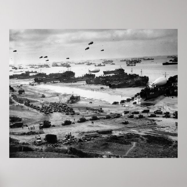 Landungsschiffe, die Ashore auf dem Strand von Oma Poster (Vorne)