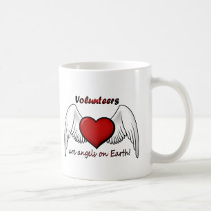 L'ange offre la tasse de café