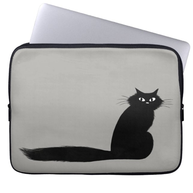 Langhaarige schwarze Katze mit langatmigem Schwanz Laptopschutzhülle (Vorderseite)