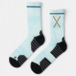 Langlaufskier und Pfosten auf Schneebesen Socken