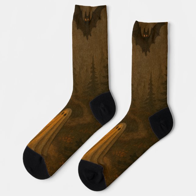 Lantern Ghost Trail – Cozy Autumn Night Walk Socken (Linkes Detail)