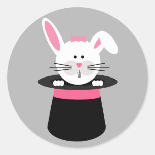 Lapin dans un autocollant de magicien de casquette