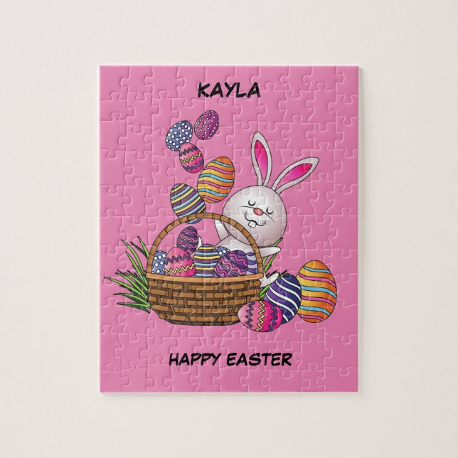 lapin de Pâques en panier avec puzzle d'oeufs. (Vertical)