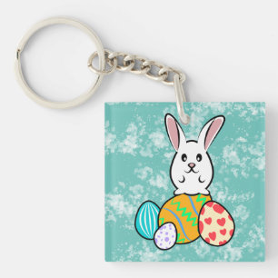 Lapin de Pâques sur les oeufs de Pâques