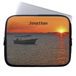 Laptop-Sleeve Fischerboot bei Sonnenuntergang Laptopschutzhülle