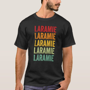 Laramie Landkreis Wyoming Rainbow Text T-Shirt