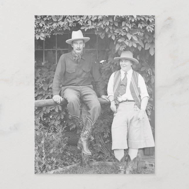 Larry Larom und eine Frauenaufstellung Postkarte (Vorderseite)