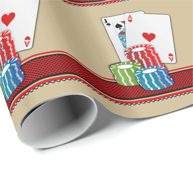 Las Vegas-Kasinoblackjack-Karten und Chips auf TAN Geschenkpapier (Rolleneckpunkt)