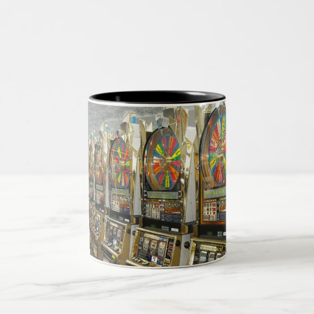 Las Vegas Slots Zweifarbige Tasse (Mittel)