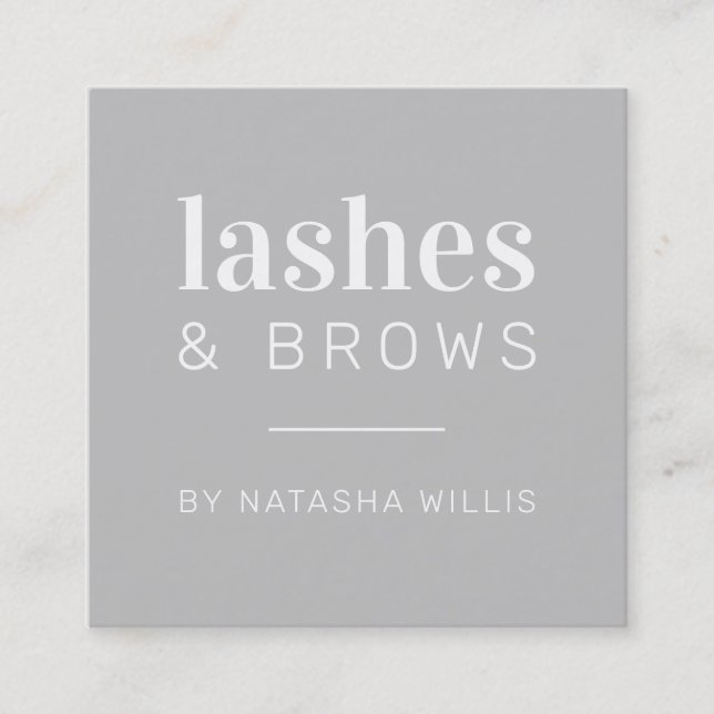 LASHES & BROWS moderner minimalistischer, hellgrau Quadratische Visitenkarte (Vorderseite)