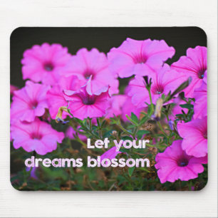 Lass dein Träume Blossom Mousepad