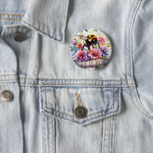 Lass es sein – Wasserfarben-Hummel-Frühlingsblumen Button