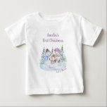 Lass es Snow Happy Snowman Girl's First Christmas Baby T-shirt<br><div class="desc">Niedliche personalisierte Weihnachtsabende für die ersten Weihnachten. Dieses niedliche Aquarell-Design wird mit "let it snow" geleumt und besticht durch eine glückliche Familie von Schneemännern und Weihnachtsbäumen. Die Vorlage ist für Sie bereit,  um die übrigen Formulierungen zu personalisieren.</div>