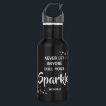 Lass nie jemanden, der dein Sparwasser verdirbt Edelstahlflasche<br><div class="desc">lass nie jemanden,  der deinen funkelnden personalisierten Namen,  Wasserflasche,  perfekt für behaltend Fitness,  Fitnessstudio,  Laufen,  Joggen,  Training,  Sport,  Picknick im Park oder am Strand und während der Arbeit. Der Schriftart Typ,  Größe und Farbe können geändert werden,  indem Sie auf den Link nach der Personalisierung auf den gewünschten Link klicken.</div>