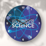 LASS UNS JETZT FÜR EINEN MOMENT DER WISSENSCHAFT. GROßE WANDUHR<br><div class="desc">Ein cooles,  trendiges und lustiges,  wissenschaftlich inspiriert Design. Das ideale Geschenk für alle Naturwissenschaftler,  Naturwissenschaftler,  Labrador-Techniker,  Naturwissenschaftler,  kurz,  alle Wissenschaftsfreunde in Ihrem Leben (und das schließt Sie mit ein)! Design: Science Geekness© unter http://www.zazzle.com/sciencegeekness*</div>