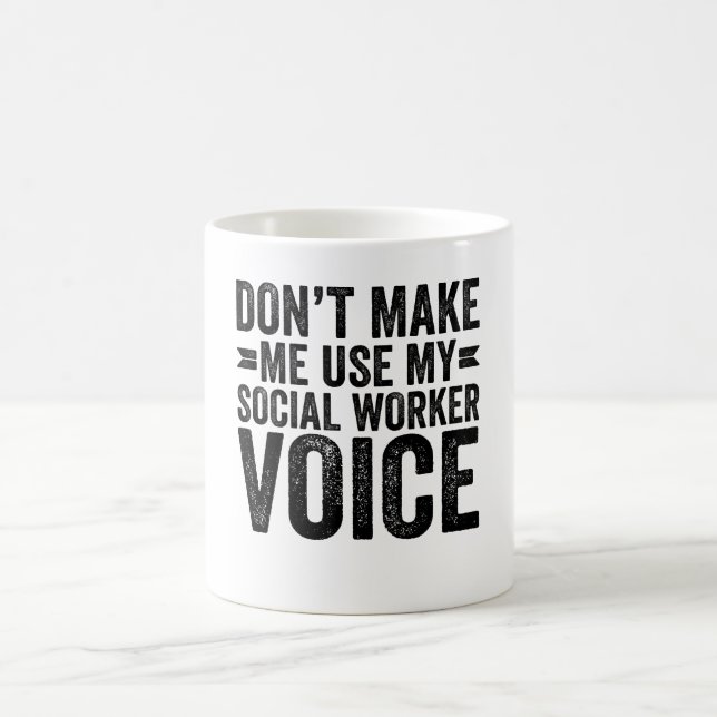 Lassen Sie mich meine Stimme der Sozialarbeiter ni Kaffeetasse (Mittel)