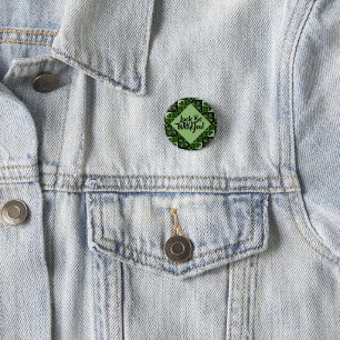 Lassen Sie sich mit Ihrem Kleeblatt-Schachbrettmus Button
