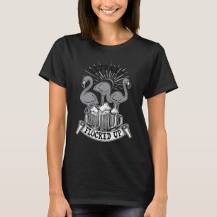 Lassen Sie uns den Flamingo-Biertrinker erfrischen T-Shirt